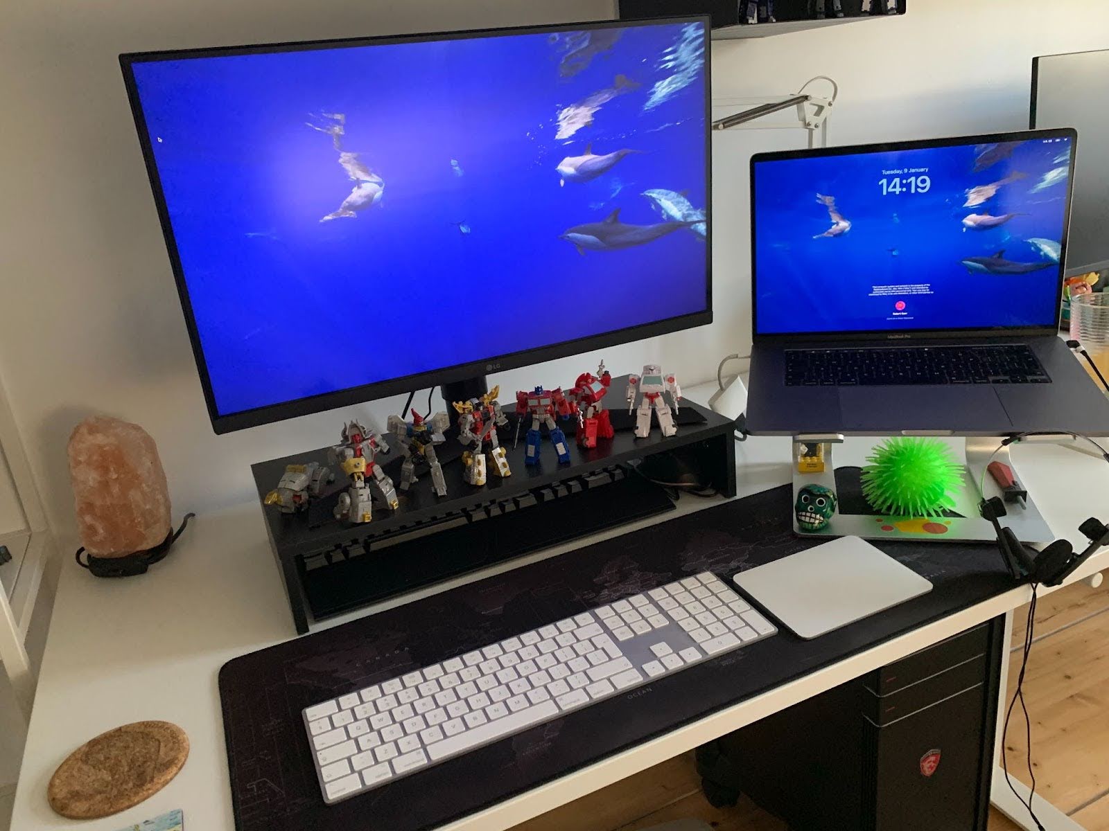 Rob's Desk